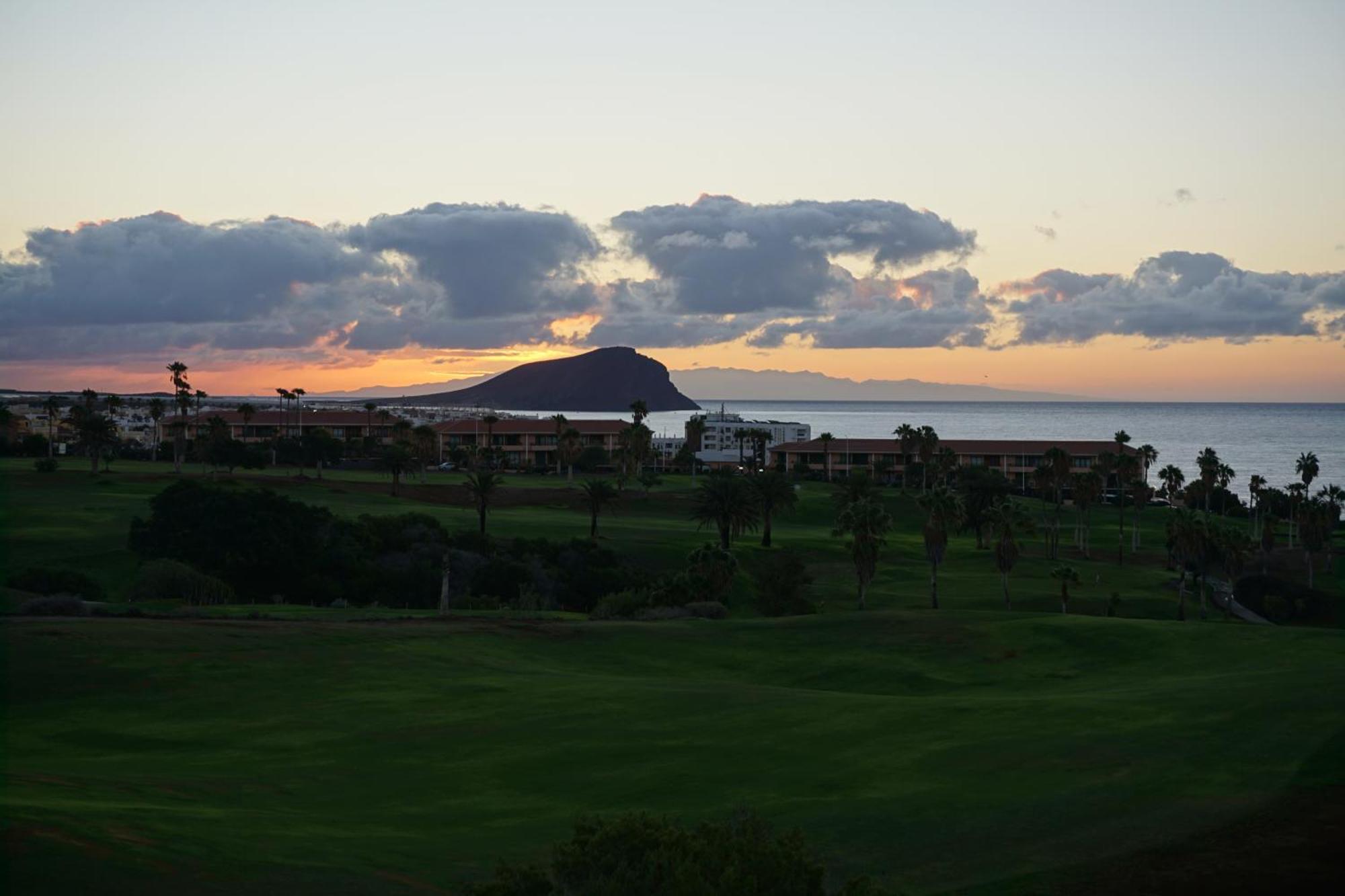 Golf Del Sur Apartment - Magnificent Panorama Of The Ocean, El Teide, And Montana Roja Сан Мигель Экстерьер фото