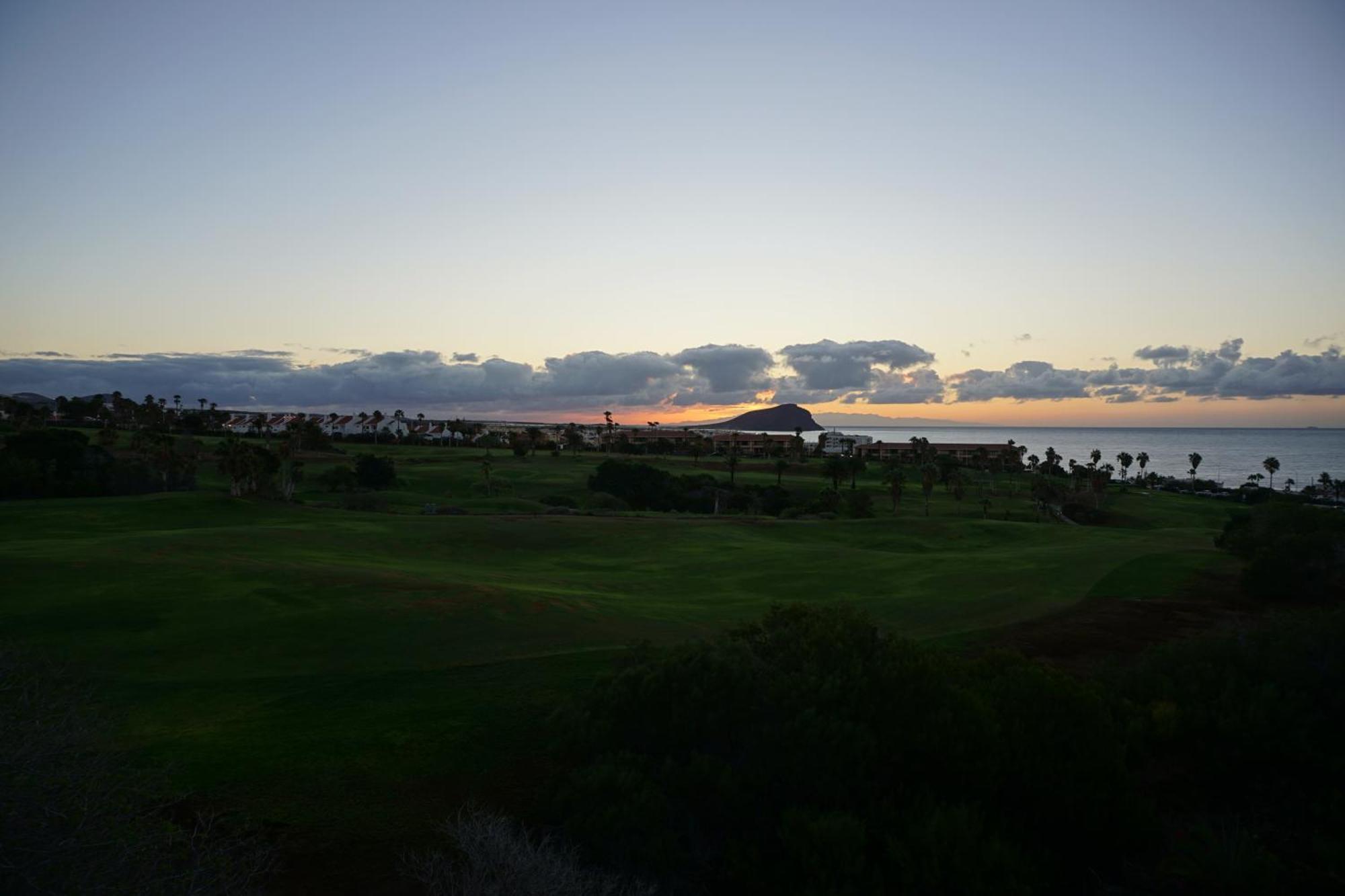 Golf Del Sur Apartment - Magnificent Panorama Of The Ocean, El Teide, And Montana Roja Сан Мигель Экстерьер фото